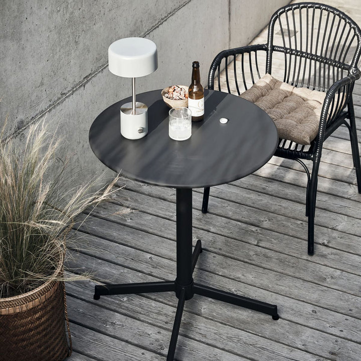 Helo round cafe table - Black - Ø70 cm - Outside/inside