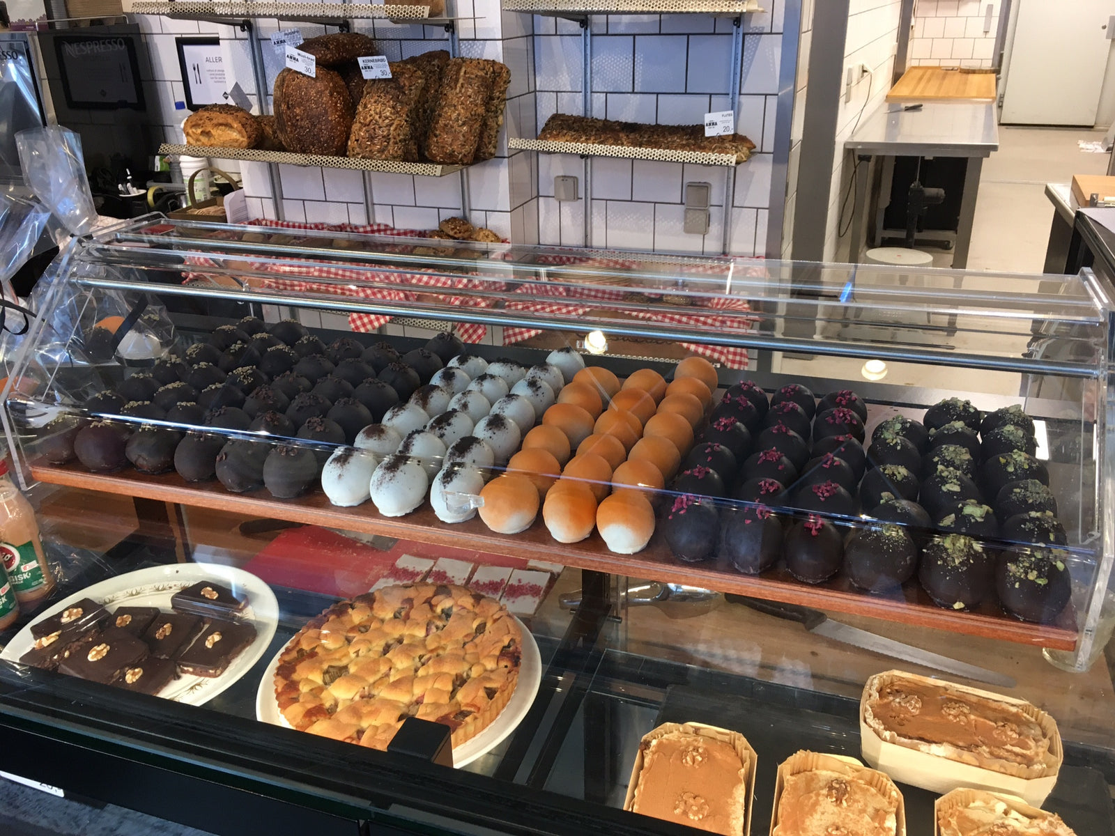 Kagemontre til buffet og bageri