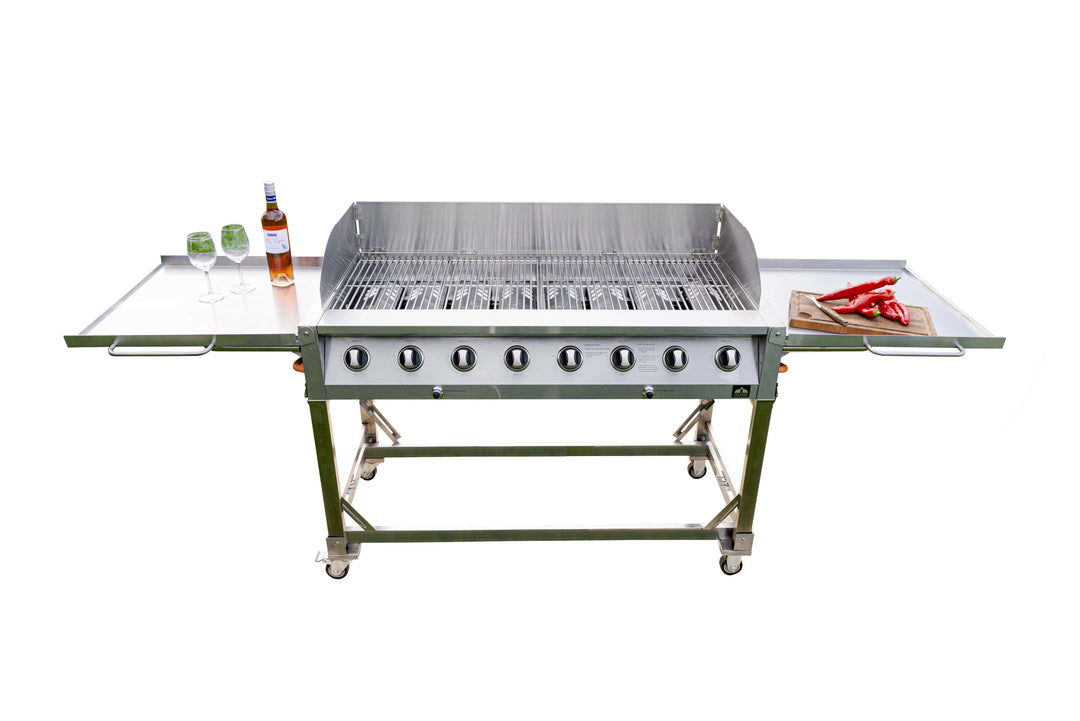 Gas grill for outdoor use with 8 burners (Wheels and handle must be fitted)