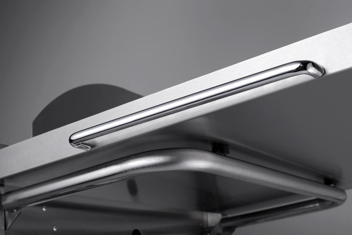 Gas grill for outdoor use with 8 burners (Wheels and handle must be fitted)
