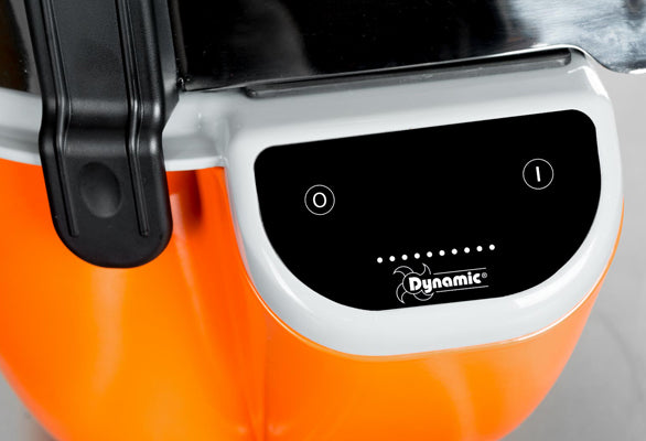 Grøntsnitter Dynamic CL100 med fast hastighed -Op til 300 kg/timen **Bestillingsvare**