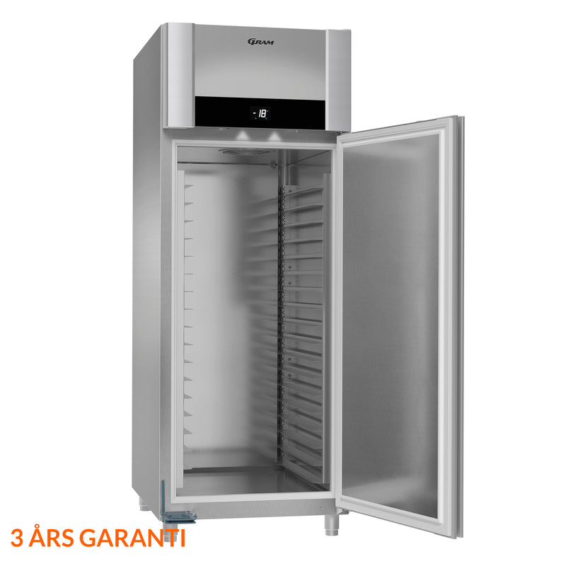 GRAM BAKER F 950 CC - Lagerfryseskab - (25 stk. 40 x 60 cm hylder)